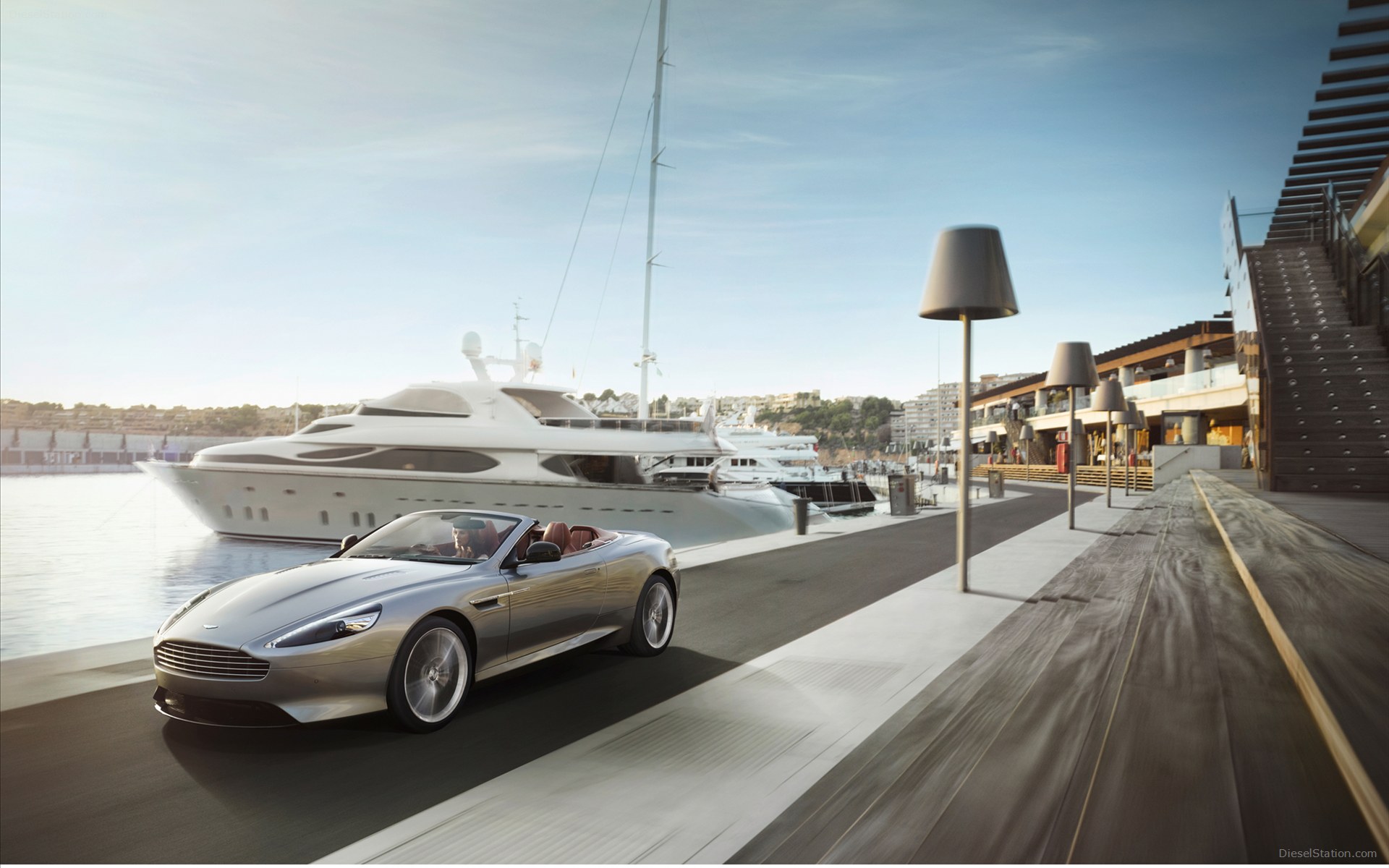Aston Martin DB9 2013